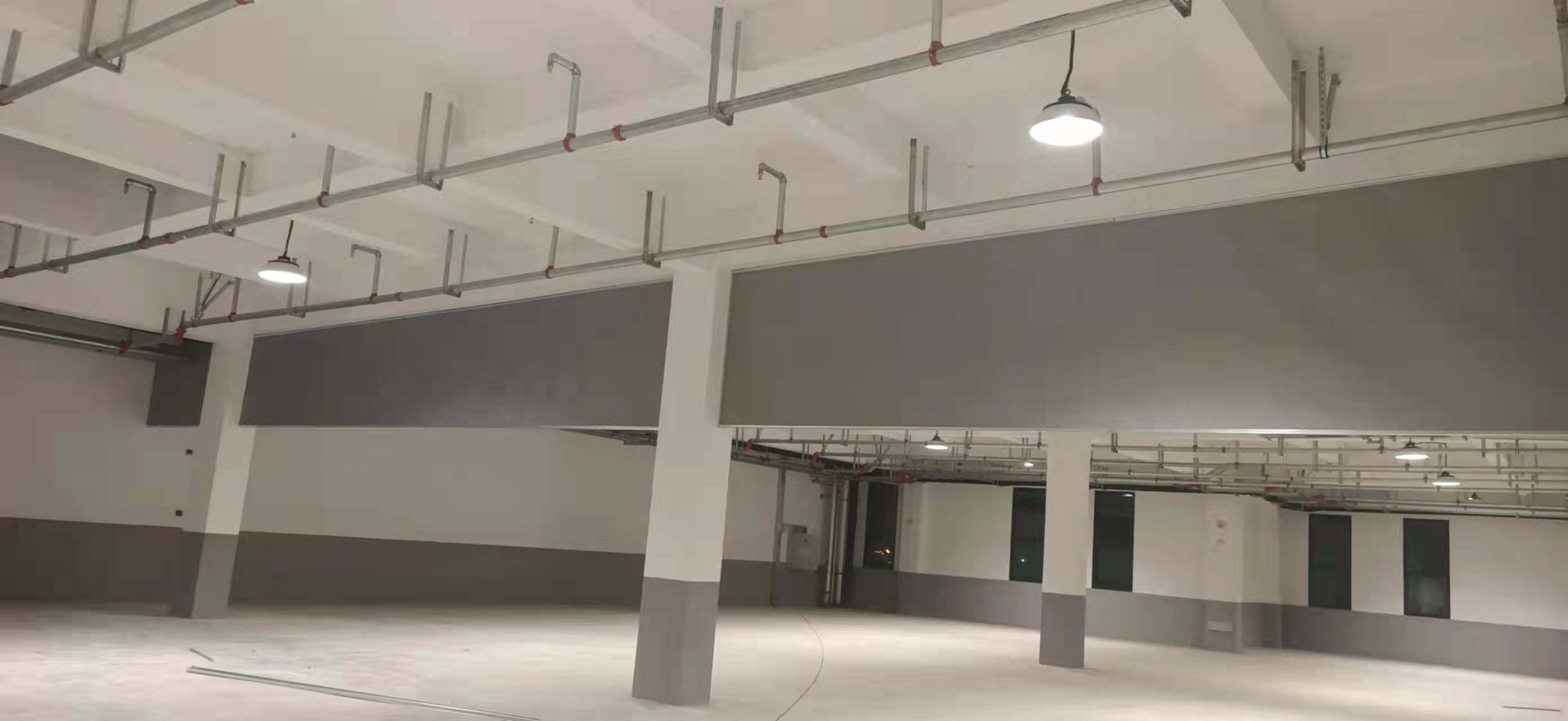 江蘇擋煙垂壁廠家介紹-不同材質的擋煙垂壁在哪些場所適用？