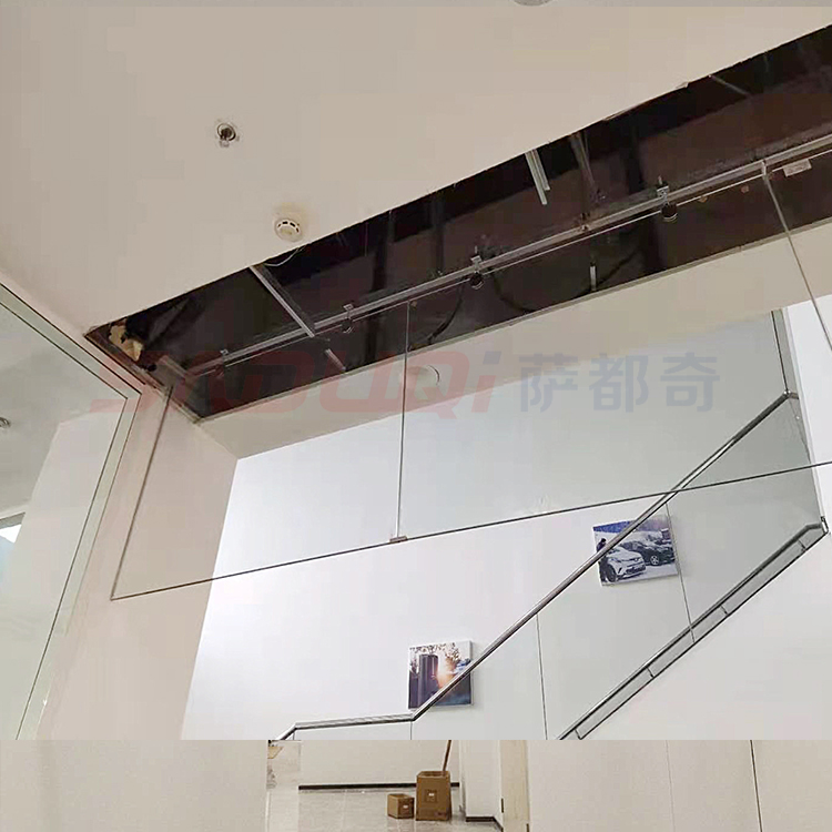 【江蘇擋煙垂壁】防火玻璃擋煙垂壁做多長一塊？